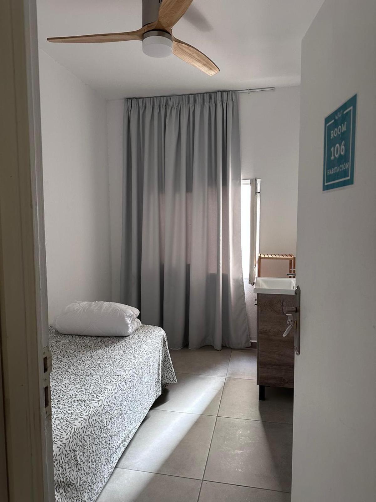 Cisne By Nest Hostel San Antonio Abad Exterior foto
