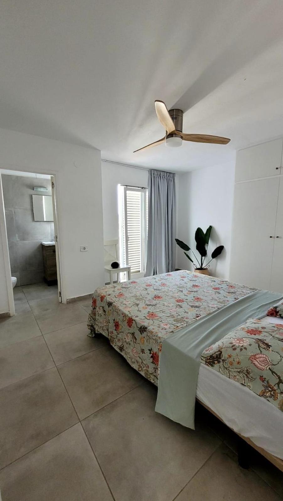 Cisne By Nest Hostel San Antonio Abad Exterior foto
